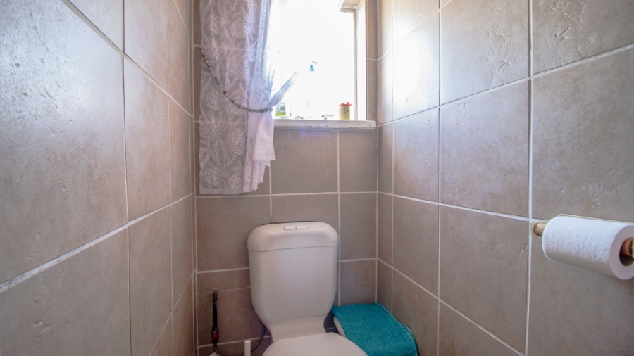 6 Bedroom Property for Sale in Elspark Gauteng