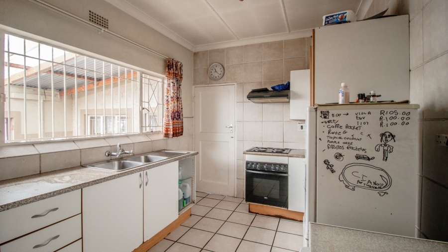 6 Bedroom Property for Sale in Elspark Gauteng