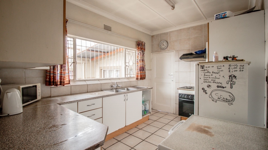6 Bedroom Property for Sale in Elspark Gauteng