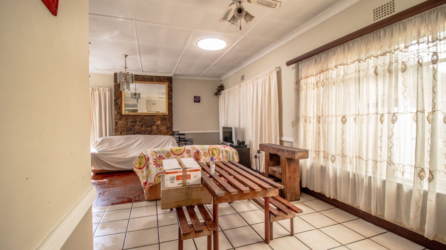 6 Bedroom Property for Sale in Elspark Gauteng