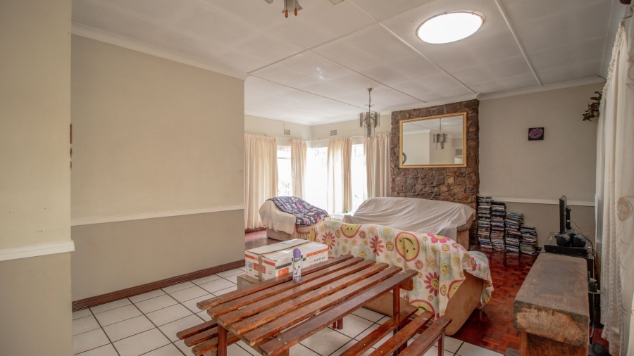 6 Bedroom Property for Sale in Elspark Gauteng