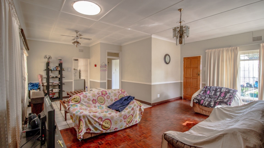 6 Bedroom Property for Sale in Elspark Gauteng