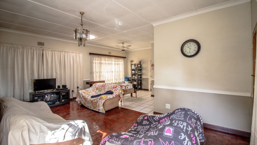 6 Bedroom Property for Sale in Elspark Gauteng