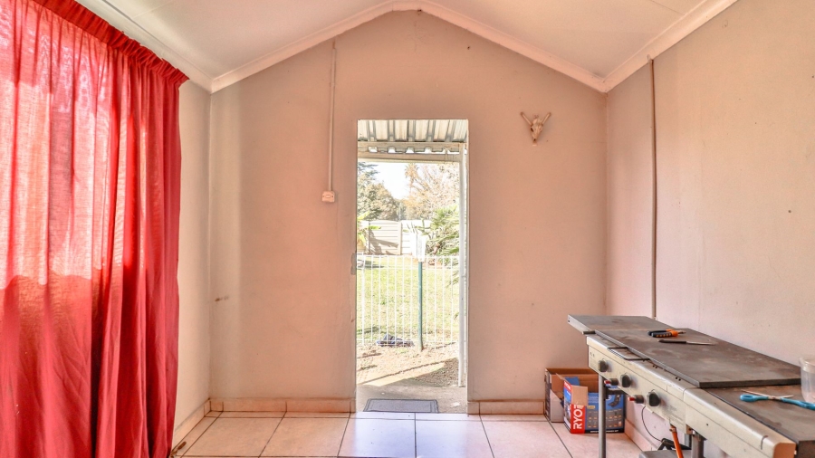 6 Bedroom Property for Sale in Elspark Gauteng