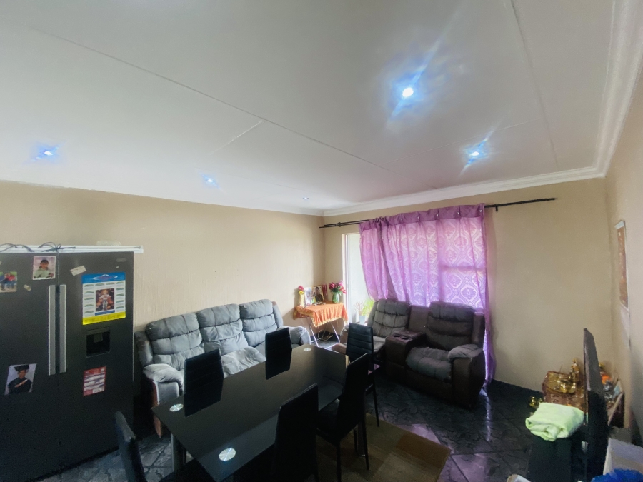 2 Bedroom Property for Sale in Raceview Gauteng
