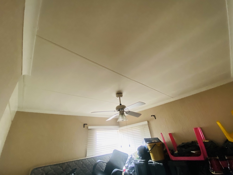 2 Bedroom Property for Sale in Raceview Gauteng