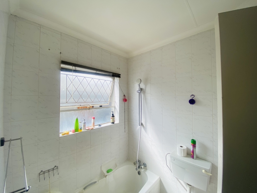 2 Bedroom Property for Sale in Raceview Gauteng
