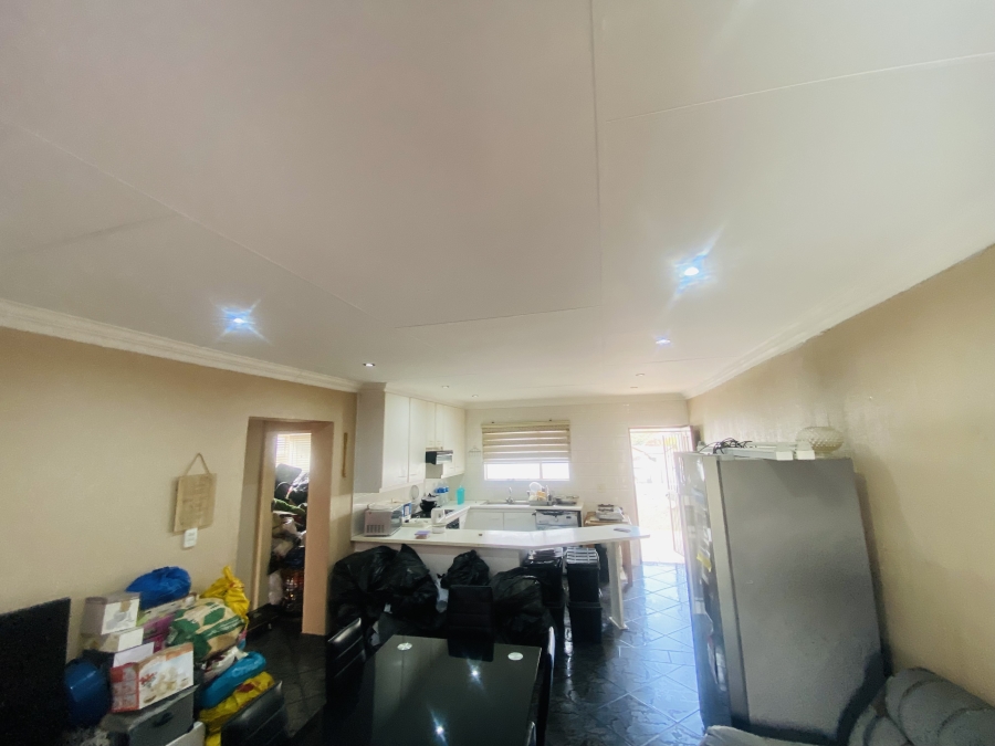 2 Bedroom Property for Sale in Raceview Gauteng