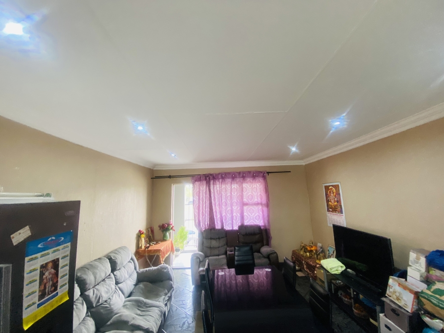 2 Bedroom Property for Sale in Raceview Gauteng