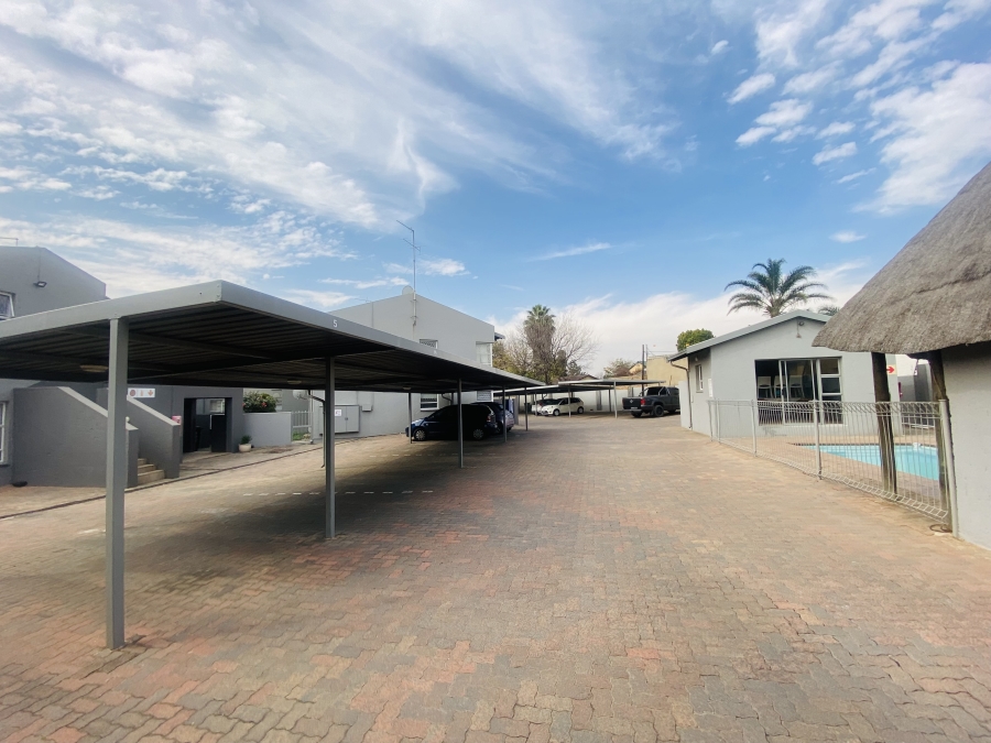 2 Bedroom Property for Sale in Raceview Gauteng