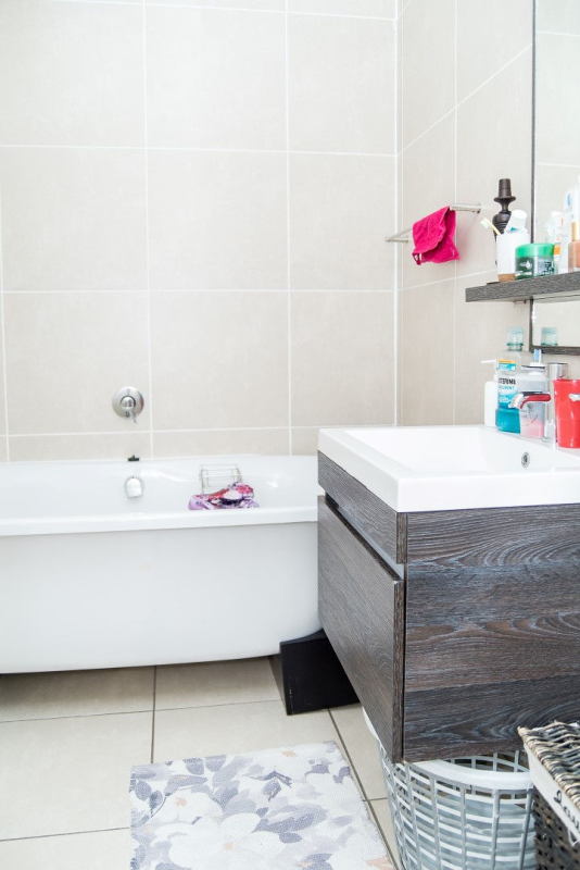3 Bedroom Property for Sale in Greenstone Crest Gauteng