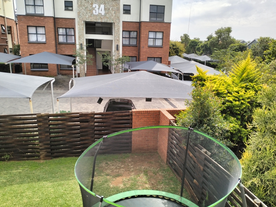 3 Bedroom Property for Sale in Greenstone Crest Gauteng
