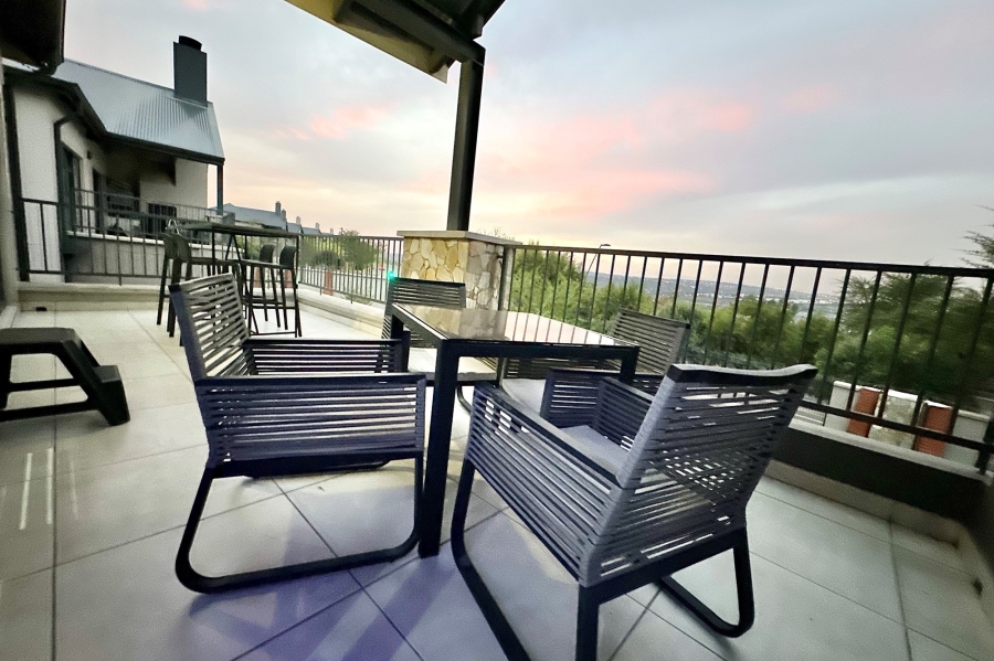 To Let 2 Bedroom Property for Rent in The Polofields Gauteng