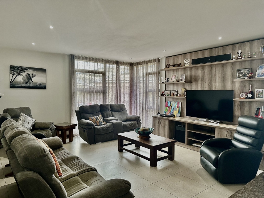 4 Bedroom Property for Sale in Eye of Africa Gauteng