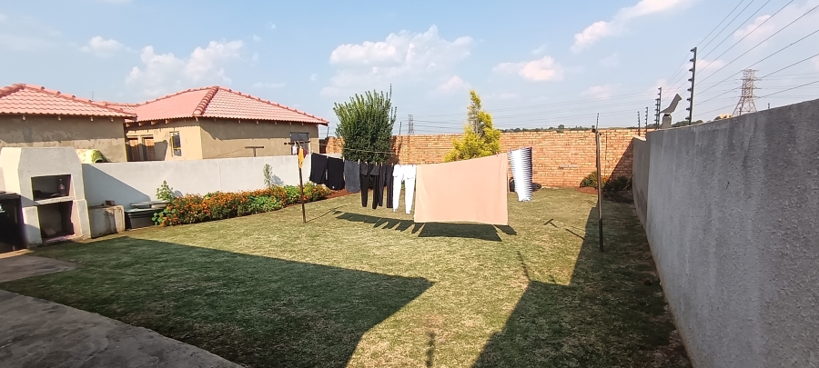 2 Bedroom Property for Sale in Windmill Park Gauteng