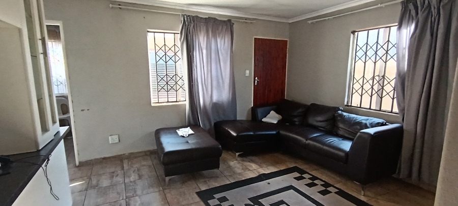 3 Bedroom Property for Sale in Windmill Park Gauteng