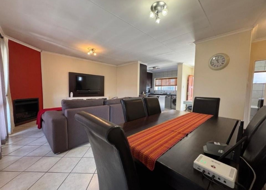 2 Bedroom Property for Sale in Meyersdal Gauteng