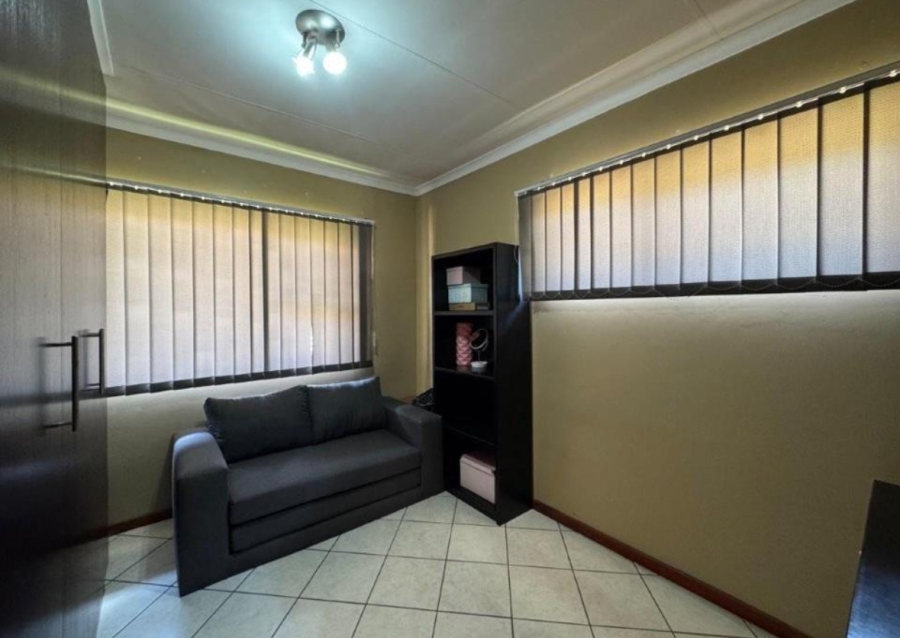 2 Bedroom Property for Sale in Meyersdal Gauteng