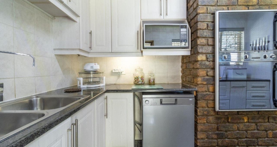 3 Bedroom Property for Sale in Brackenhurst Gauteng