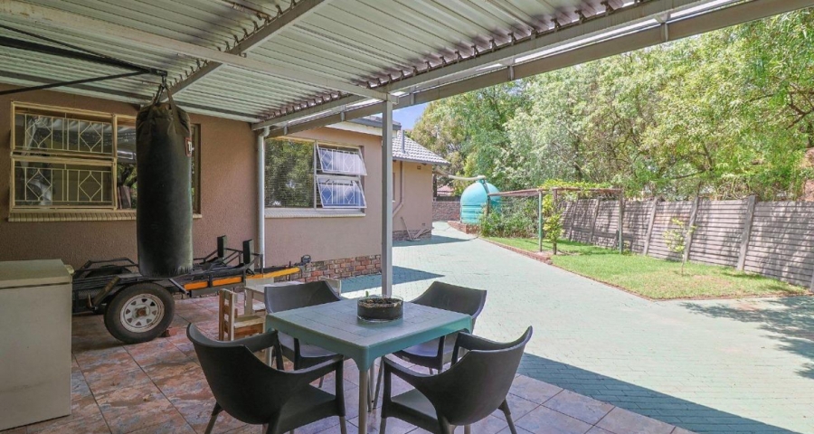 3 Bedroom Property for Sale in Brackenhurst Gauteng