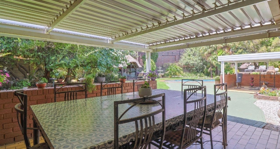 3 Bedroom Property for Sale in Brackenhurst Gauteng