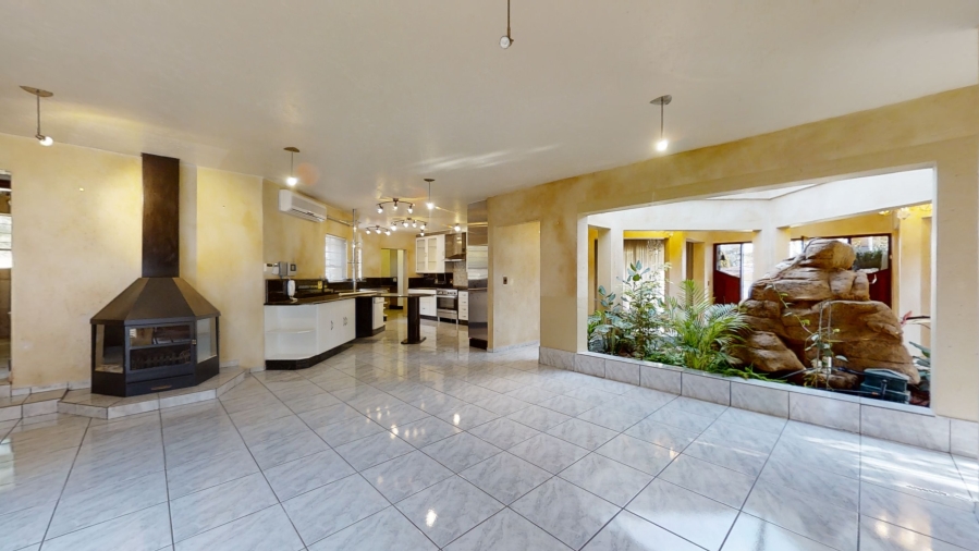 4 Bedroom Property for Sale in Sunward Park Gauteng