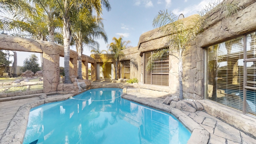 4 Bedroom Property for Sale in Sunward Park Gauteng