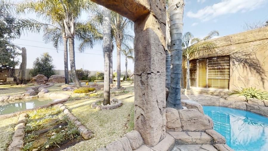 4 Bedroom Property for Sale in Sunward Park Gauteng