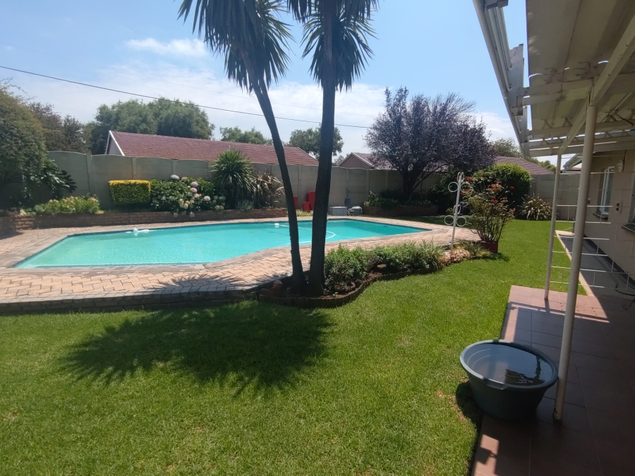 3 Bedroom Property for Sale in Visagie Park Gauteng