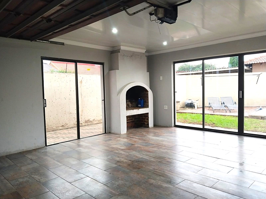 3 Bedroom Property for Sale in Riversdale Gauteng