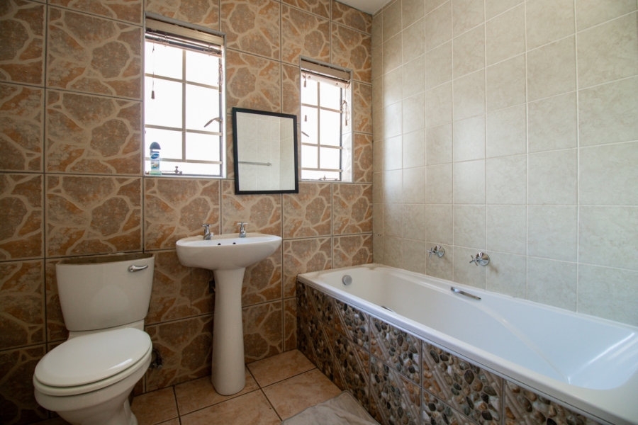 2 Bedroom Property for Sale in Rynfield Gauteng