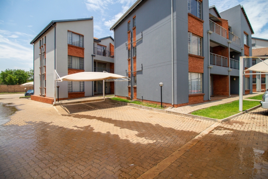 2 Bedroom Property for Sale in Rynfield Gauteng