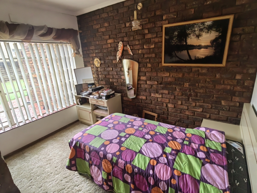 3 Bedroom Property for Sale in Visagie Park Gauteng