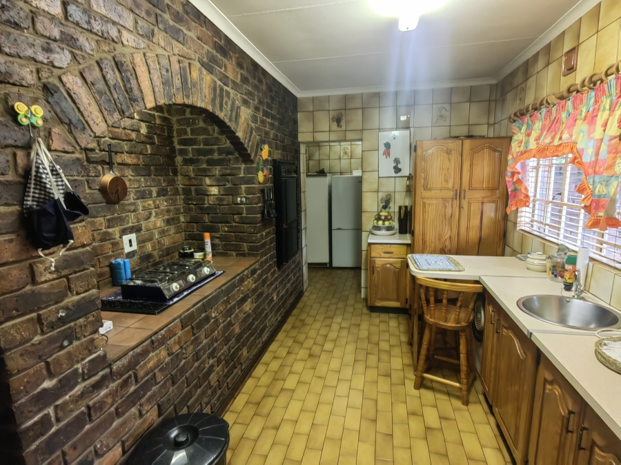3 Bedroom Property for Sale in Visagie Park Gauteng