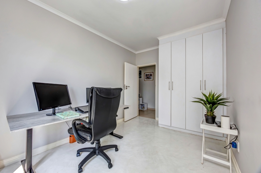 3 Bedroom Property for Sale in Broadacres Gauteng