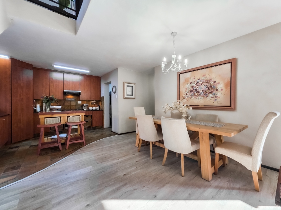 4 Bedroom Property for Sale in Faerie Glen Gauteng