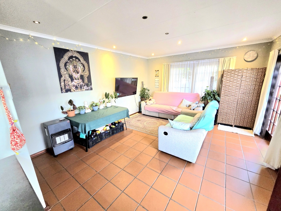 2 Bedroom Property for Sale in Halfway Gardens Gauteng