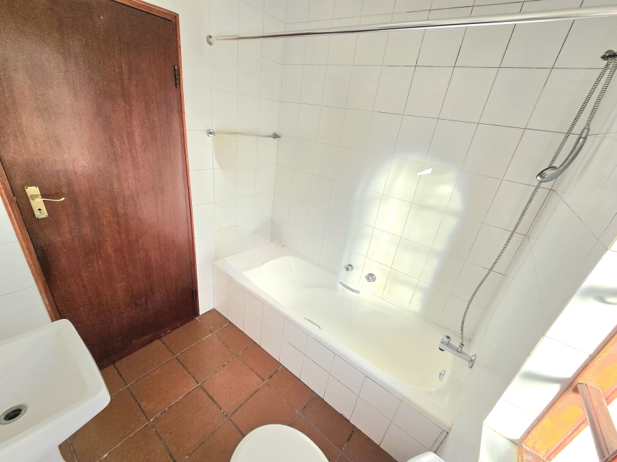 2 Bedroom Property for Sale in Halfway Gardens Gauteng