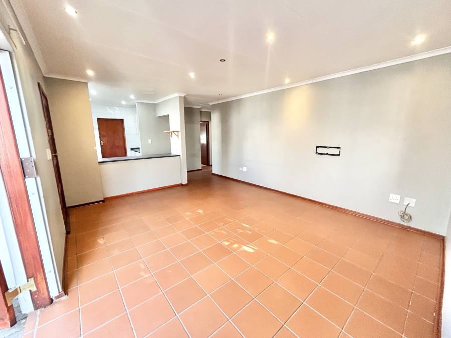 2 Bedroom Property for Sale in Halfway Gardens Gauteng