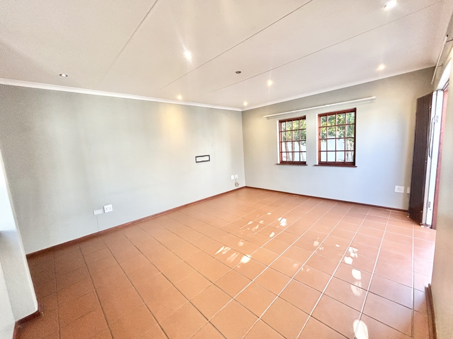 2 Bedroom Property for Sale in Halfway Gardens Gauteng