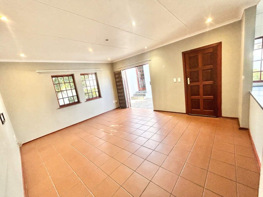 2 Bedroom Property for Sale in Halfway Gardens Gauteng