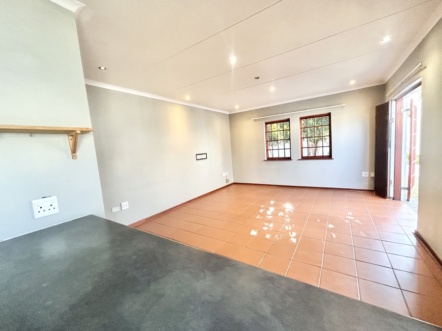 2 Bedroom Property for Sale in Halfway Gardens Gauteng