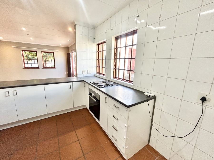 2 Bedroom Property for Sale in Halfway Gardens Gauteng