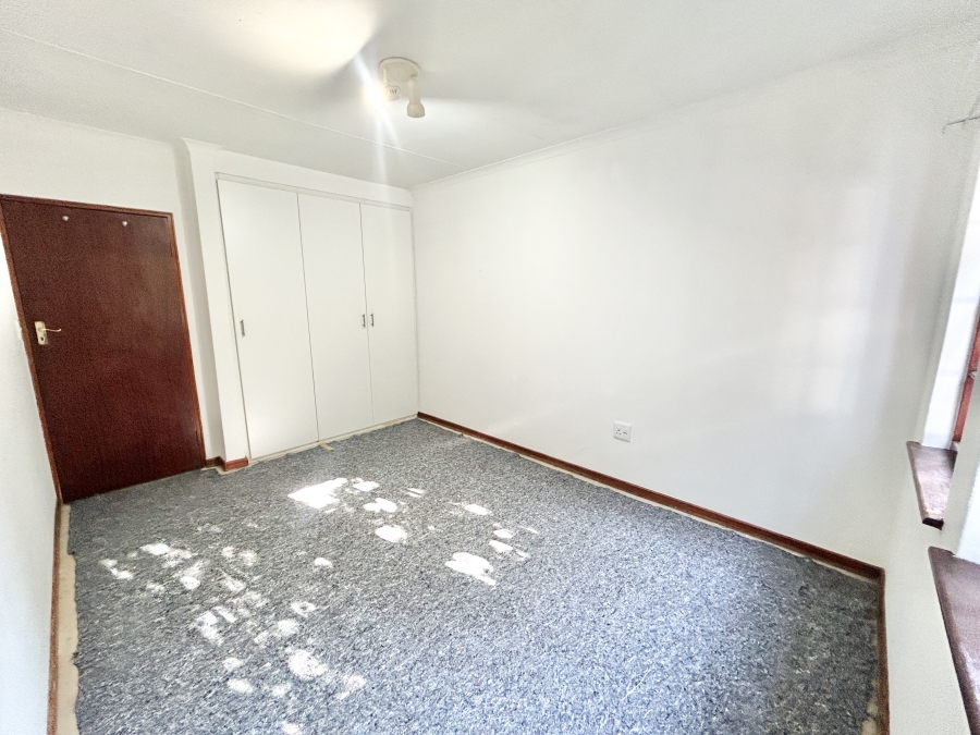 2 Bedroom Property for Sale in Halfway Gardens Gauteng