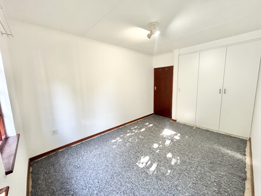 2 Bedroom Property for Sale in Halfway Gardens Gauteng