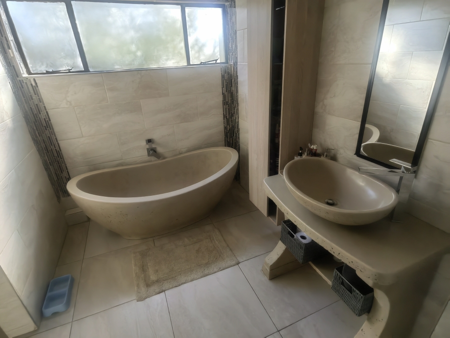 3 Bedroom Property for Sale in Visagie Park Gauteng