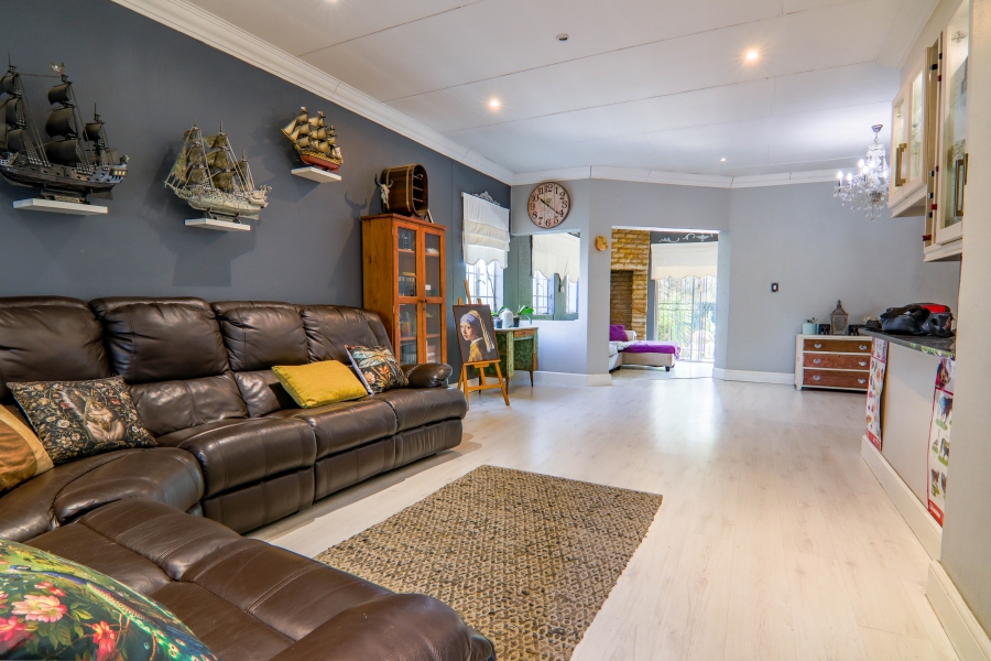 4 Bedroom Property for Sale in Thatchfield Estate Gauteng