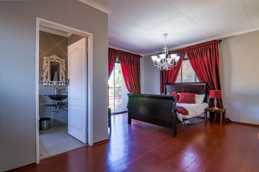 4 Bedroom Property for Sale in Thatchfield Estate Gauteng