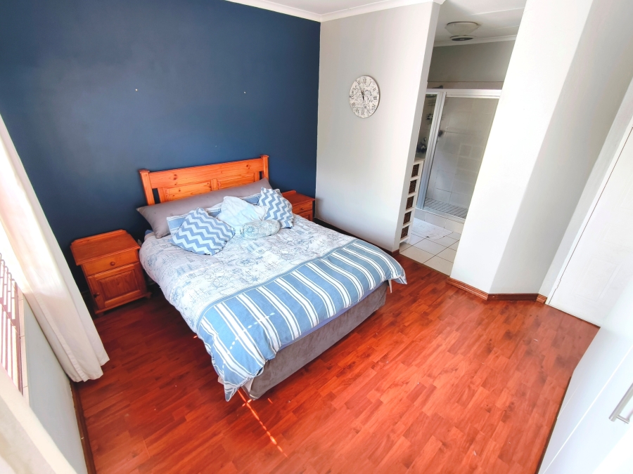 4 Bedroom Property for Sale in Thatchfield Estate Gauteng
