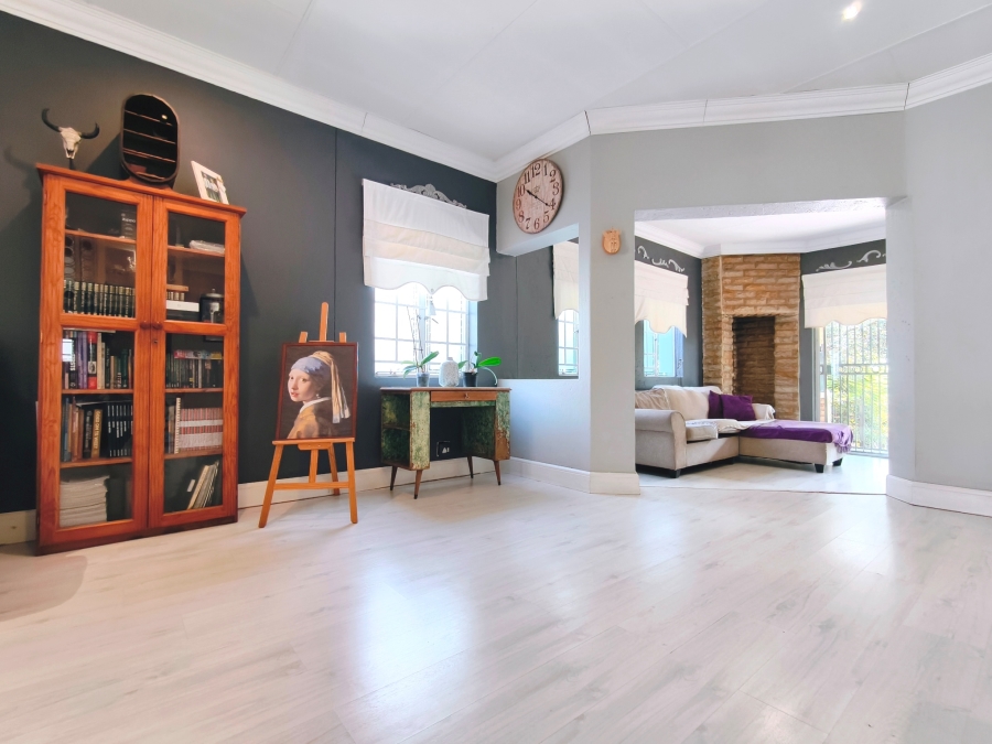 4 Bedroom Property for Sale in Thatchfield Estate Gauteng
